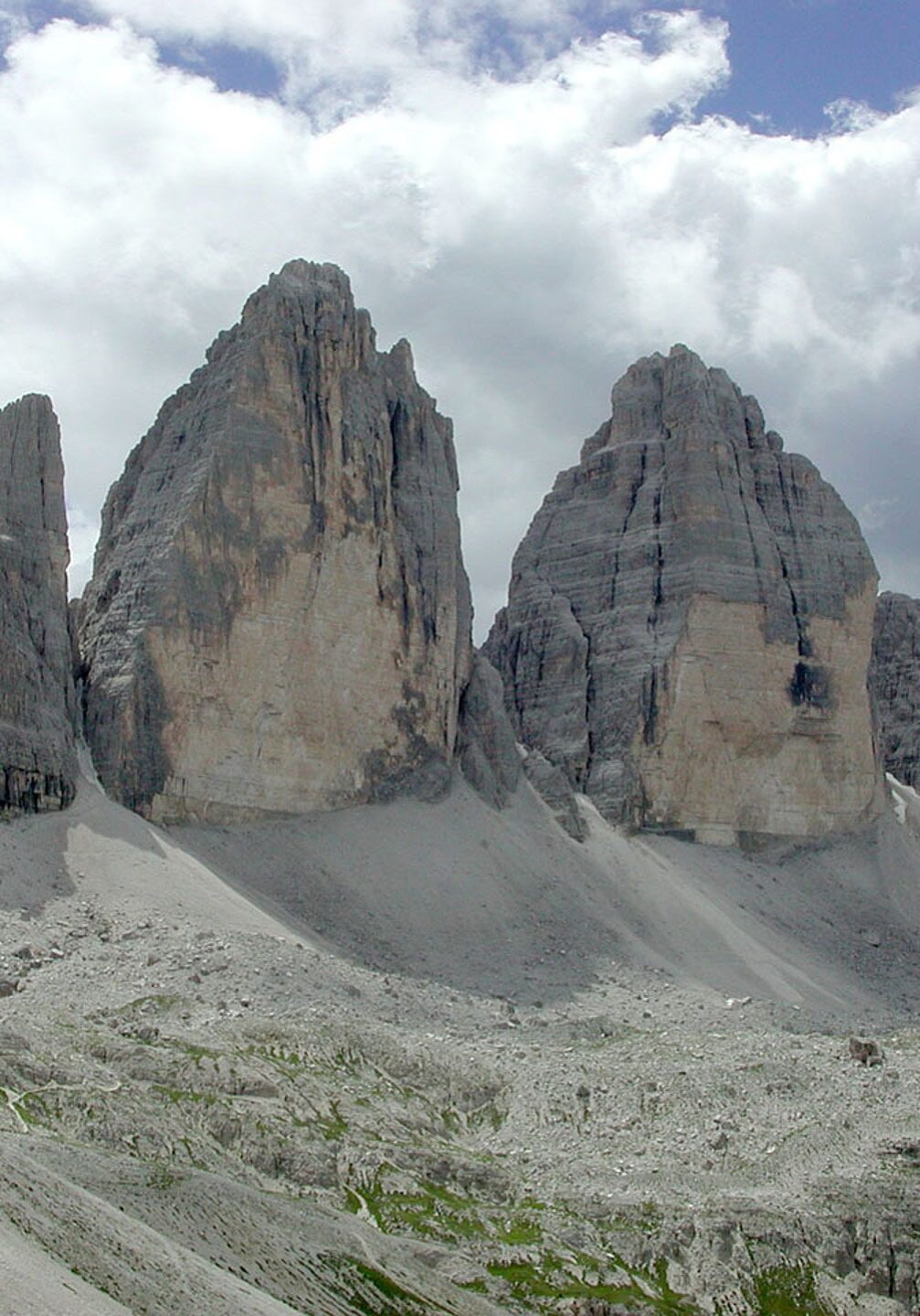 The Tre Cime di Lavaredo is probably one of the best-known mountain groups in the Alps. They are named, from east to west Cima Piccola / Kleine Zinne ("little peak"), Cima Grande / Große Zinne ("big peak"), Cima Ovest / Westliche Zinne ("western peak")